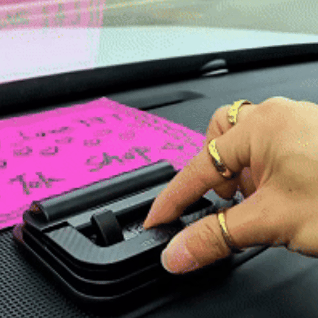 🔥 Last Day 50% OFF 🔥 360° Dashboard Car Phone Holder – Stable One-Hand Navigation Mount